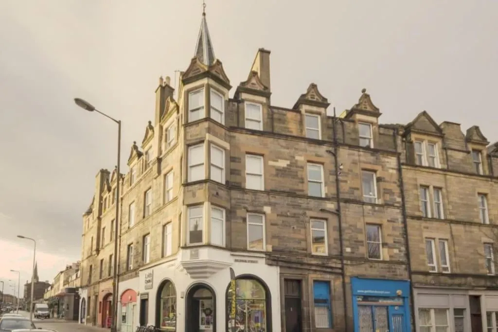 Image 1 of 1 Bed Apartment (sleeps 4) on Leith Walk
