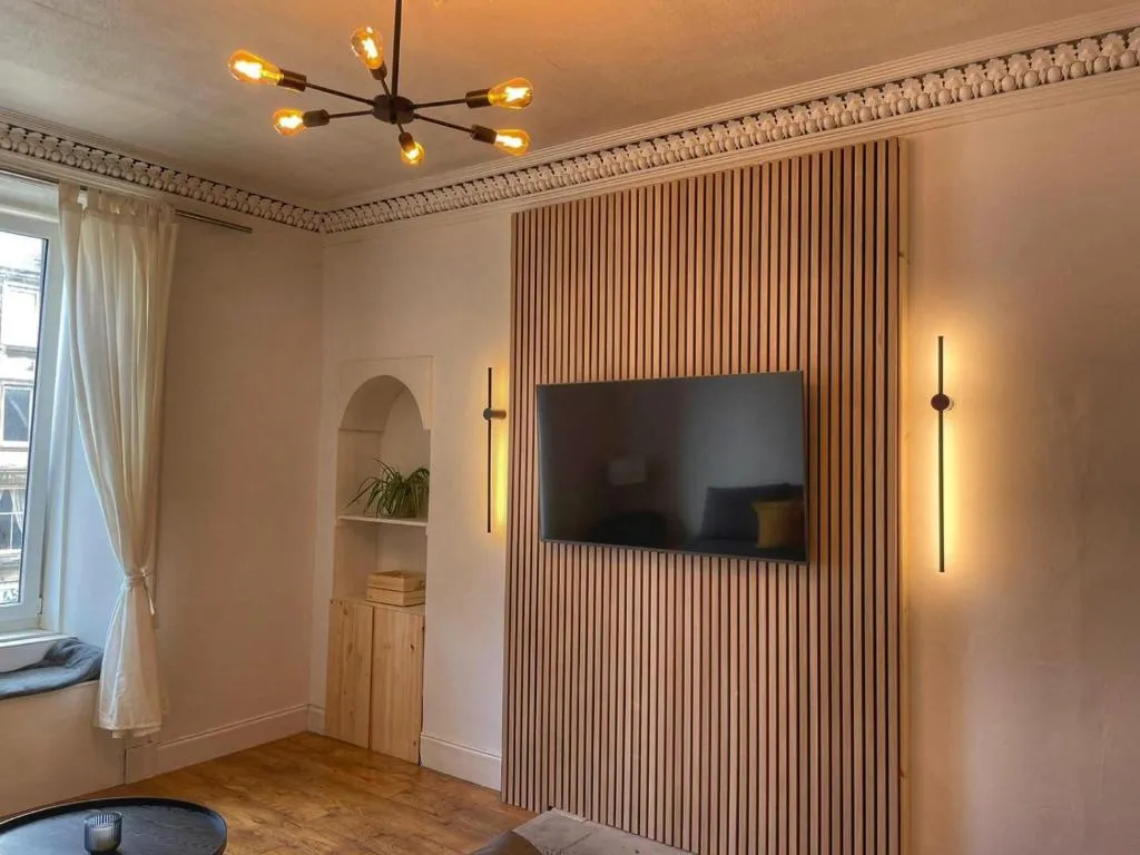 Image of 1 Bed Apartment (sleeps 4) on Leith Walk