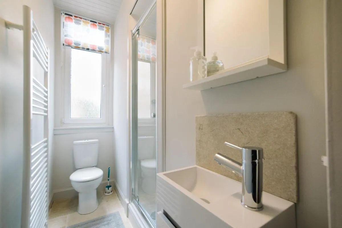 Image 2 of Beautiful City Centre Apartment – Holyrood Park
