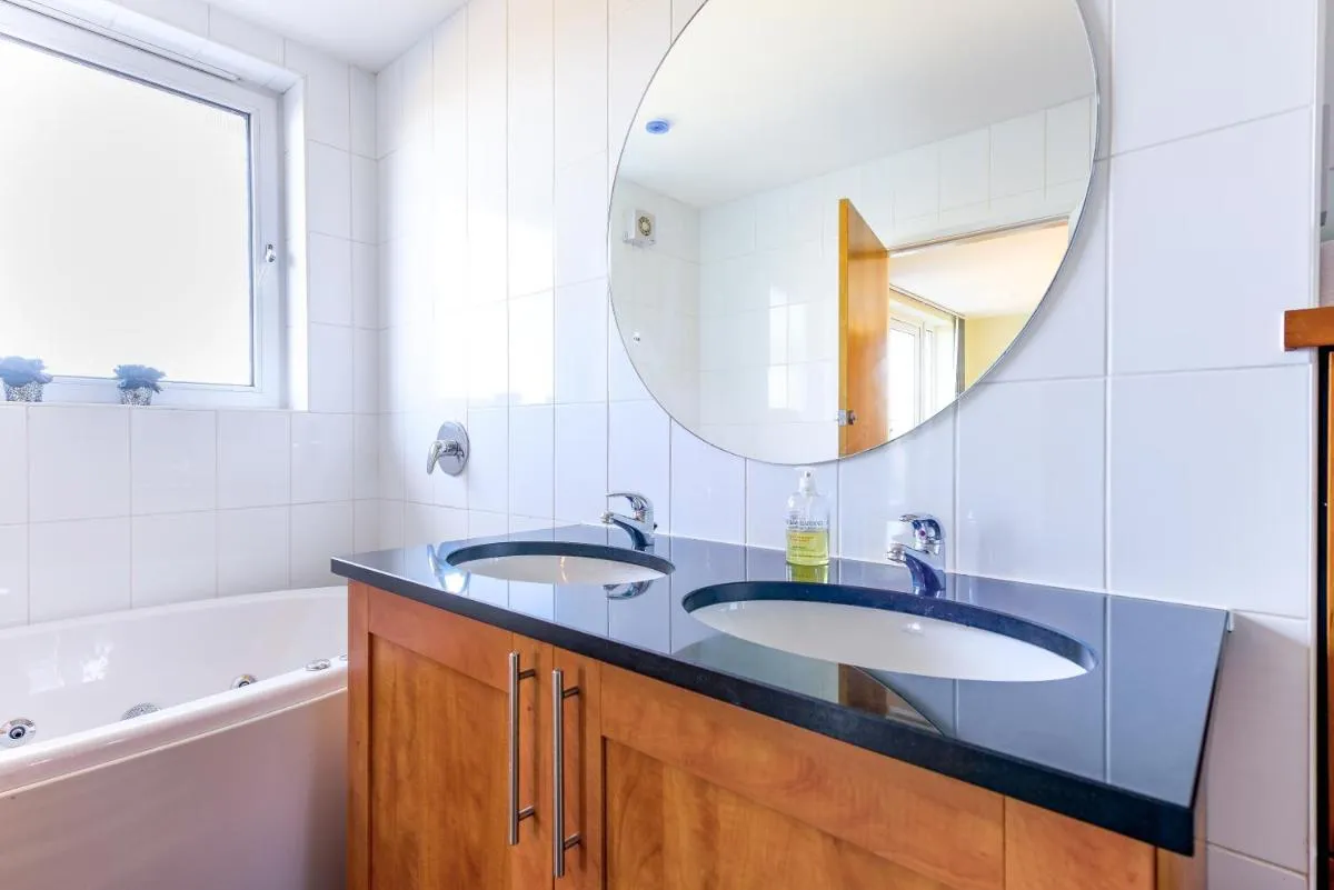 Image 6 of Britannia Penthouse