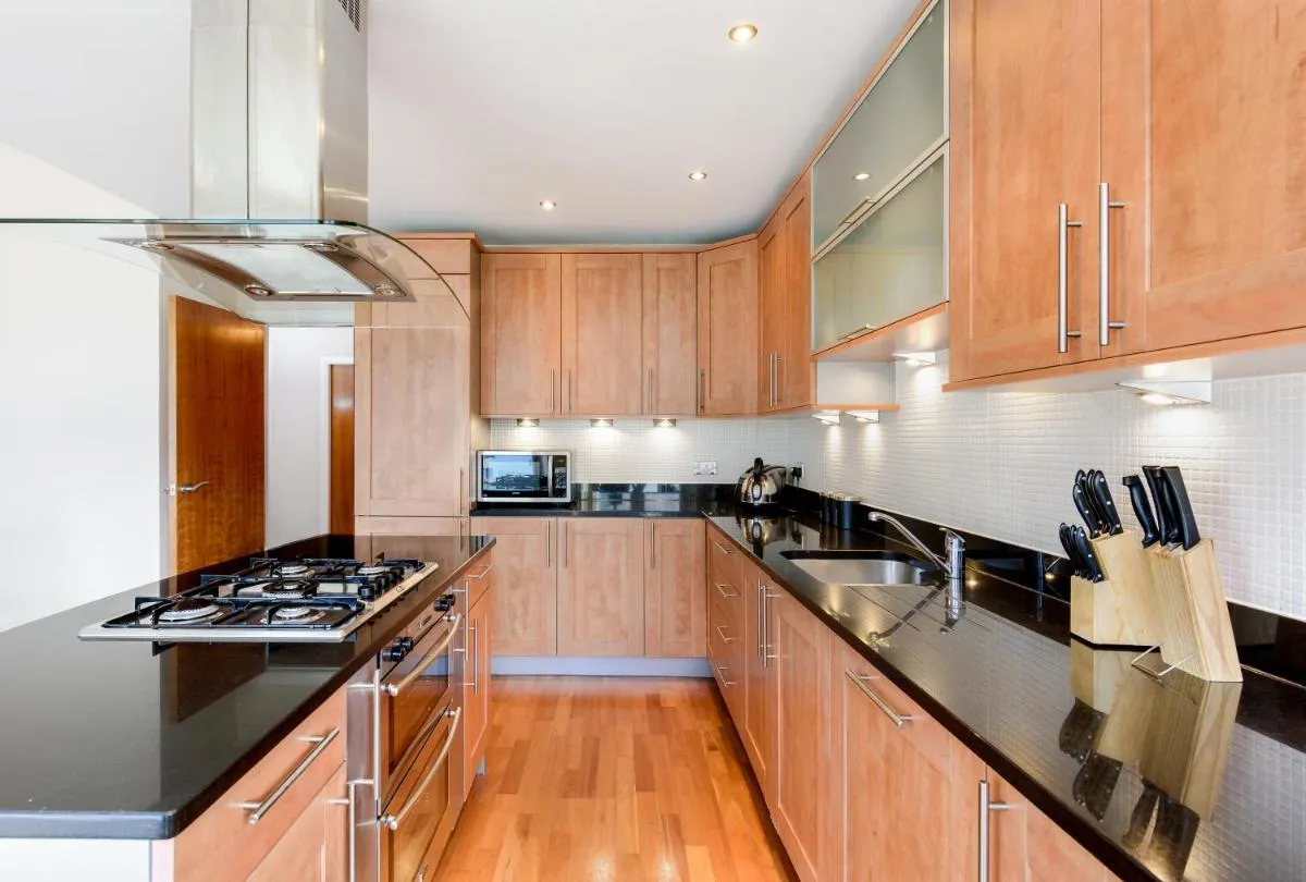 Image 3 of Britannia Penthouse