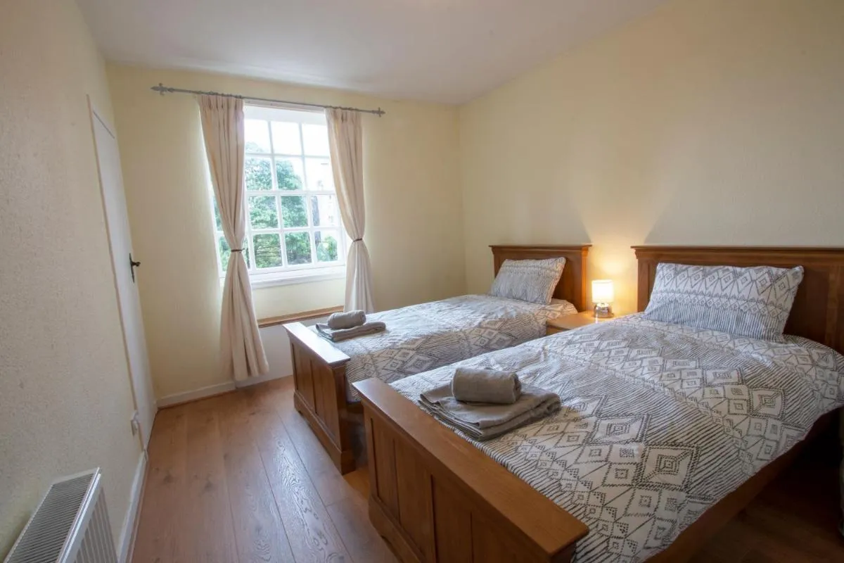 Image 1 of Cadell House Apt – Royal Mile