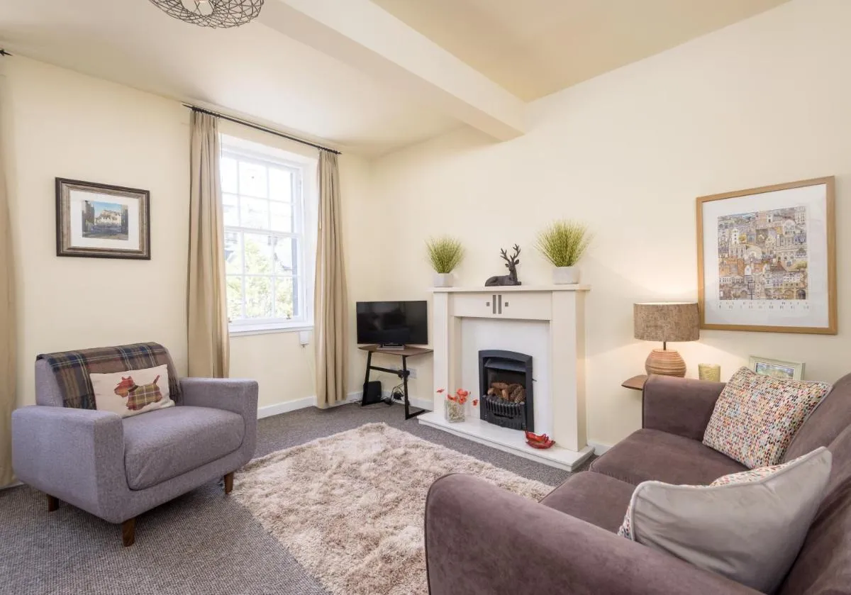 Image 4 of Castle Suite 3 Old Town