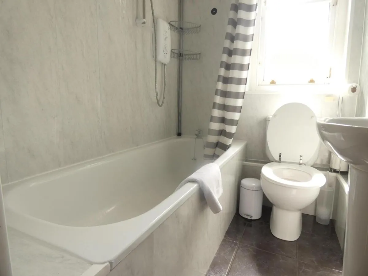 Image 5 of Central 2-bed flat in Edinburgh