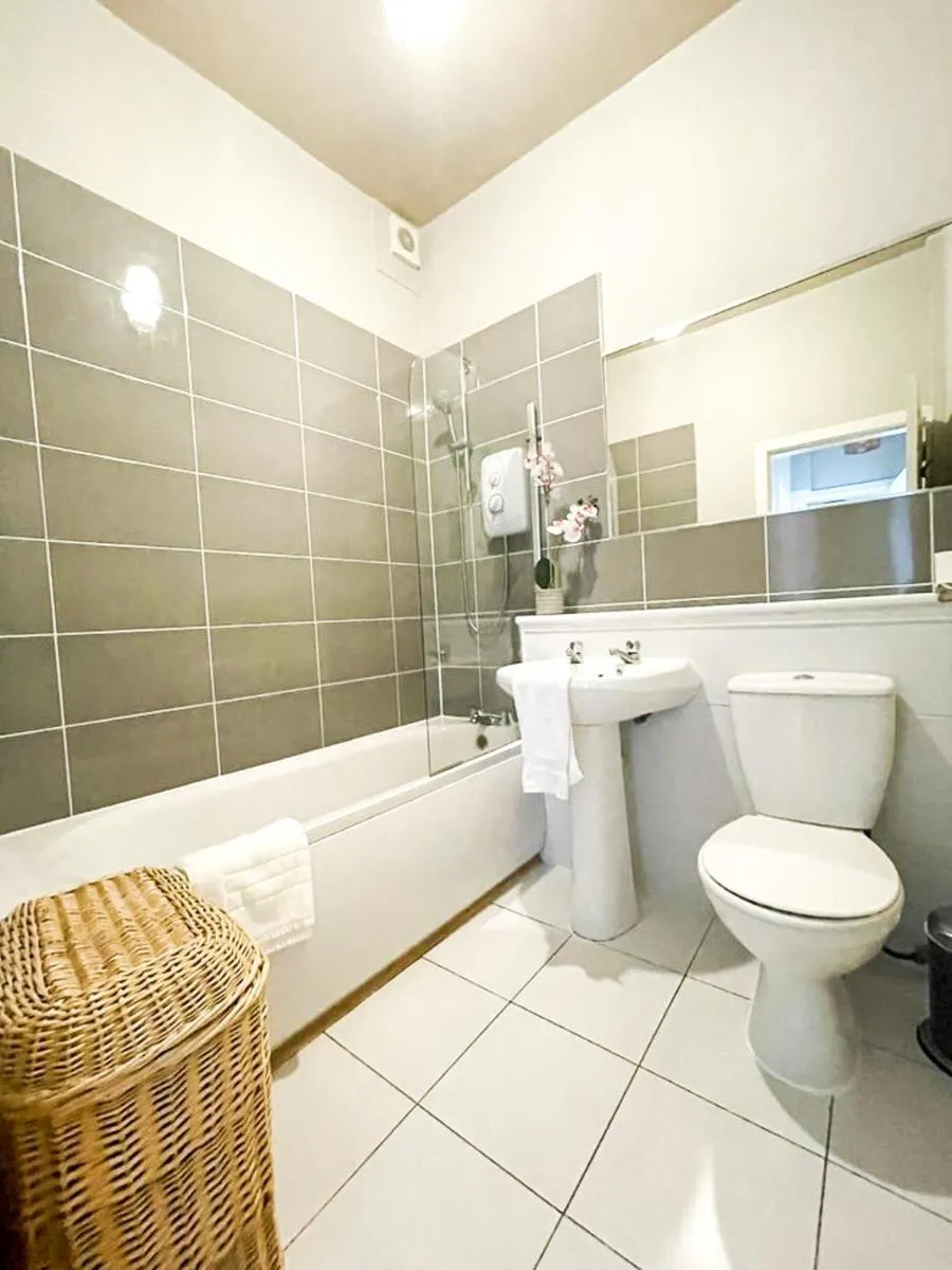 Image 3 of Charming 3 Bed Apartment in Old Town
