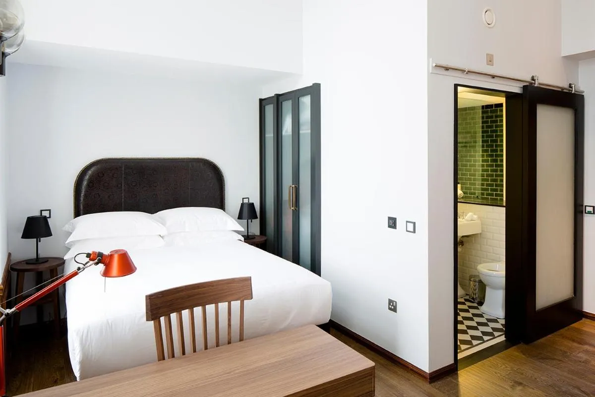 Image 3 of Cheval The Edinburgh Grand