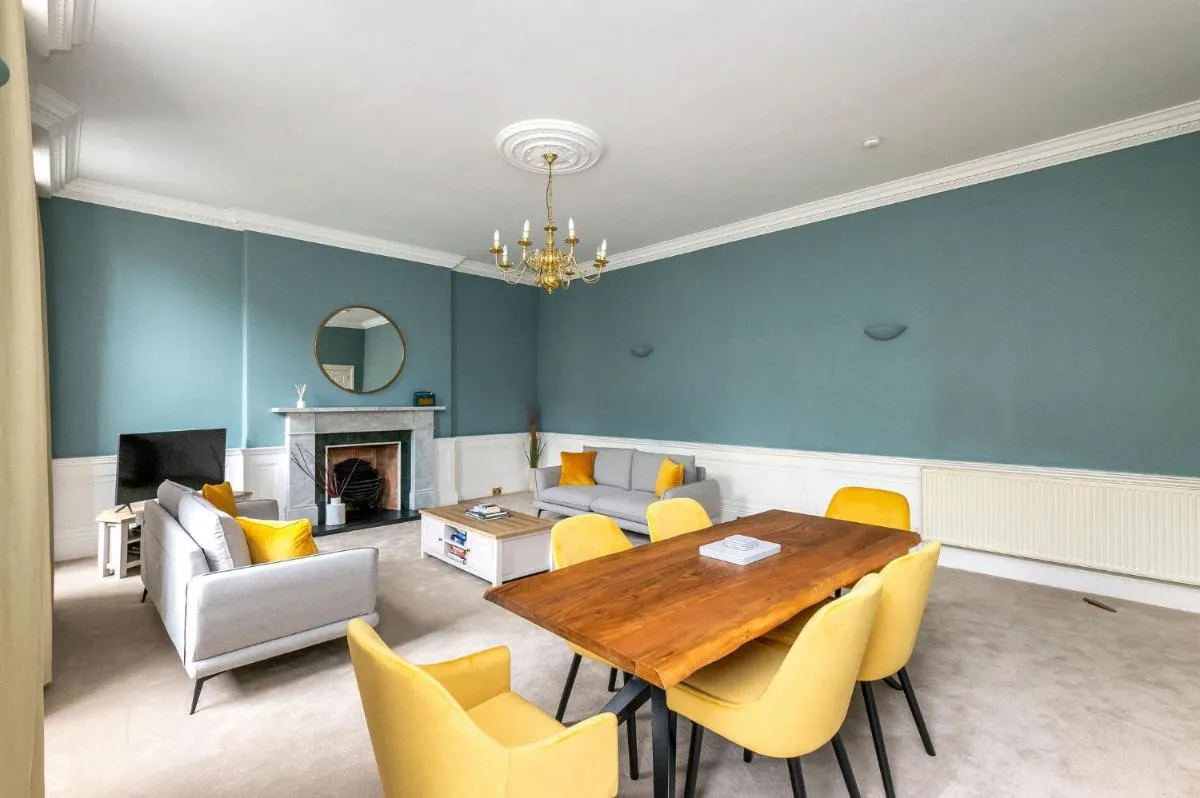Image 3 of City Centre Apartment