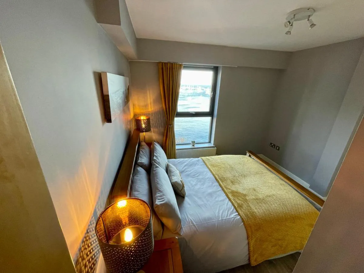 Image 6 of Corinthian Quay Apartment