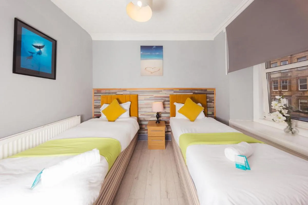 Image 5 of Cozy City Centre 2 Bedroom Apt by the Meadows! 5