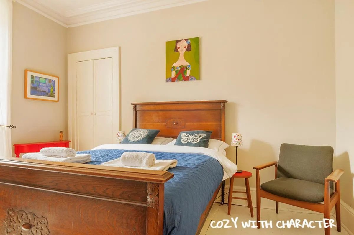 Image 6 of Cozy with Character Vibrant Cottage Style Flat at Leith Links Park