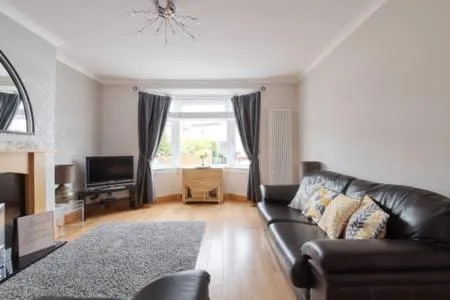 Image 4 of Crewe Apartment