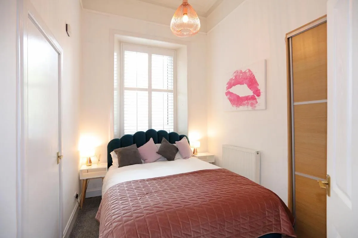 Image 1 of Dalmeny Street Apartment