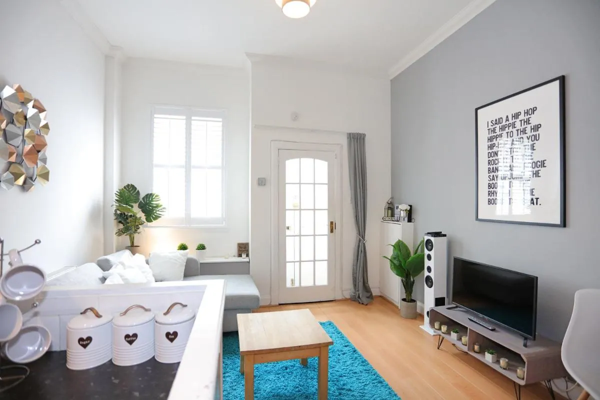Image 4 of Dalmeny Street Apartment