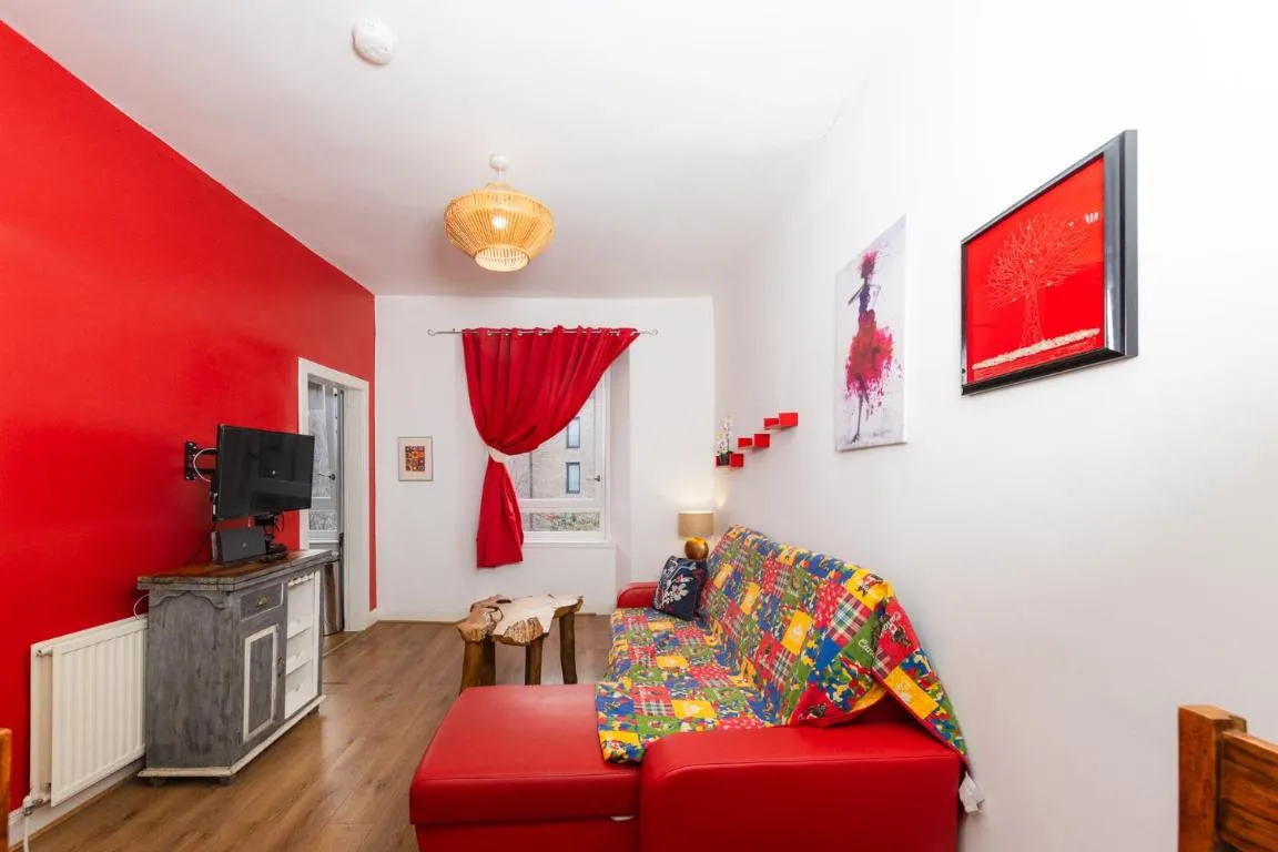 Image of Desirable Edinburgh Apartment by the City Centre