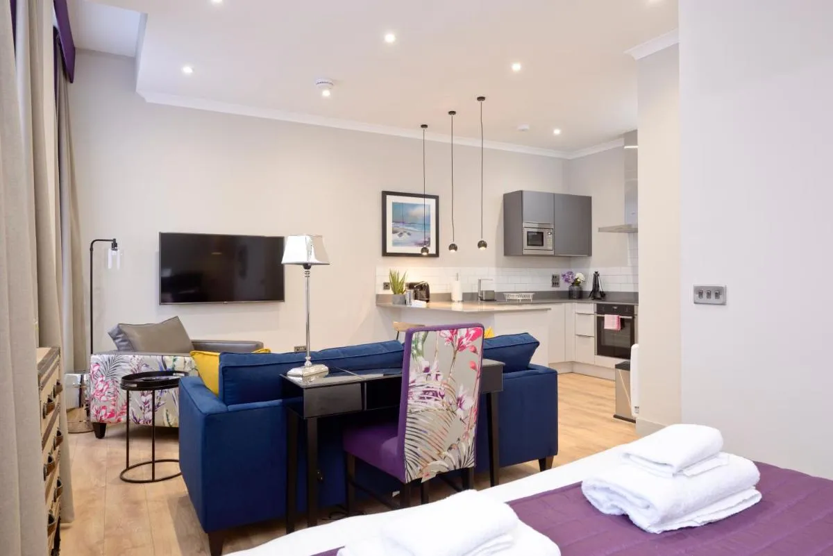 Image 4 of Destiny Scotland Charlotte Square Apartments