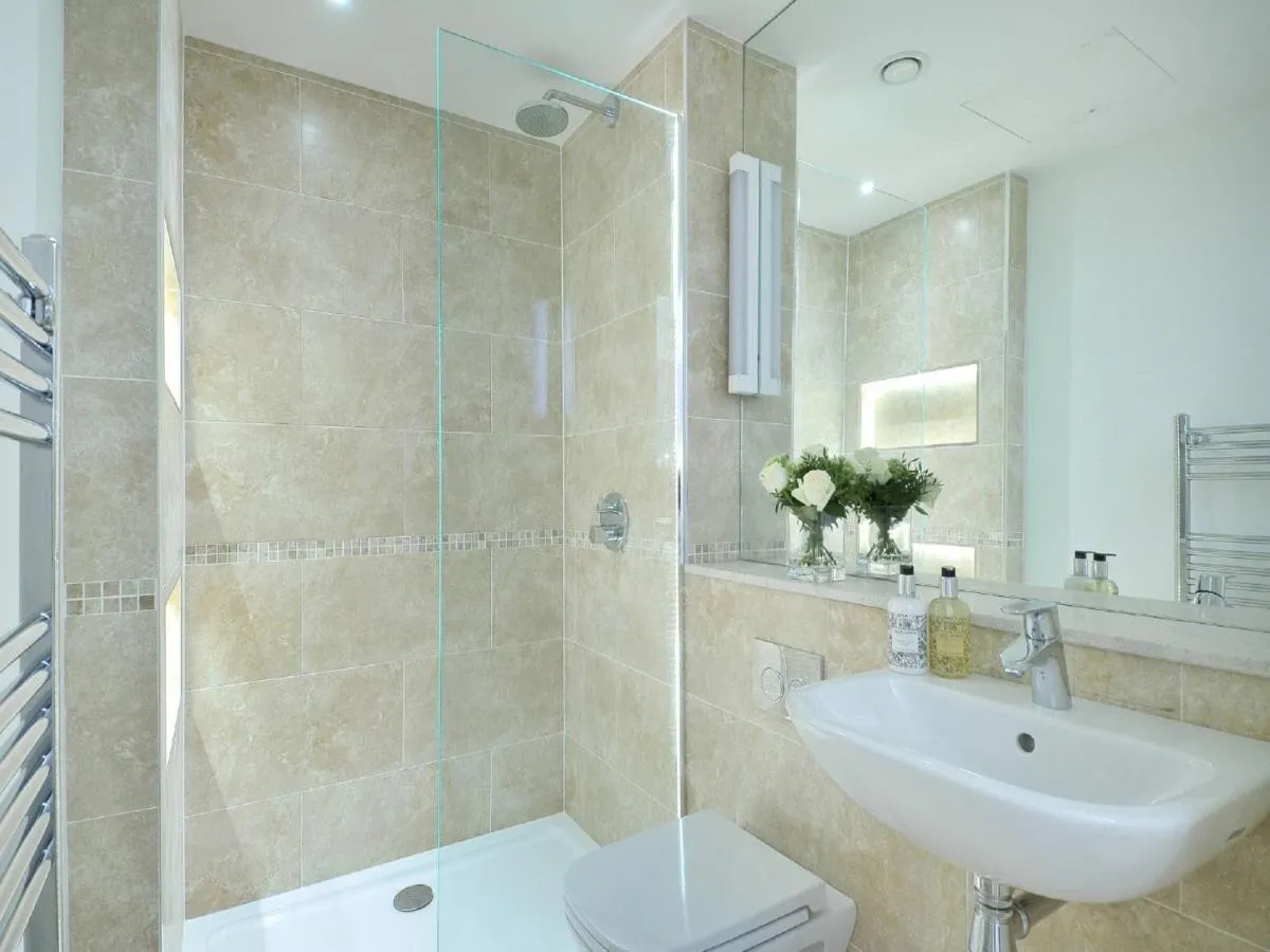 Image 2 of Destiny Scotland – St Andrew Square Apartments