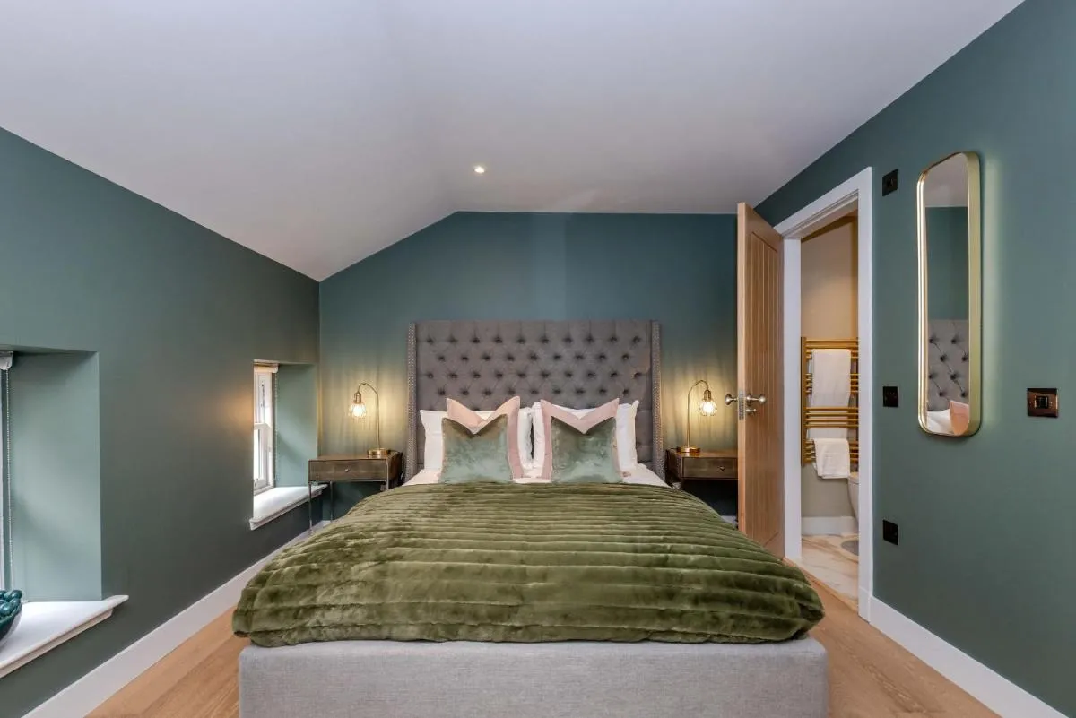 Image 1 of Dragon Suites – City Centre 2 Bed Luxury Mews House