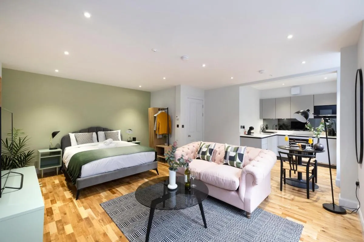 Image 3 of Dragon Suites Luxury Serviced Apartments at Alva Street