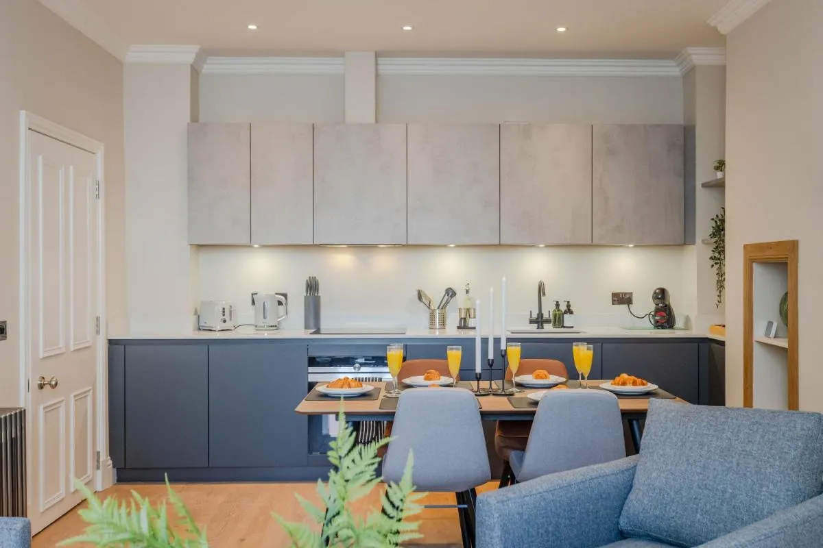 Image 5 of Dragon Suites Luxury Serviced Apartments at Walker Street