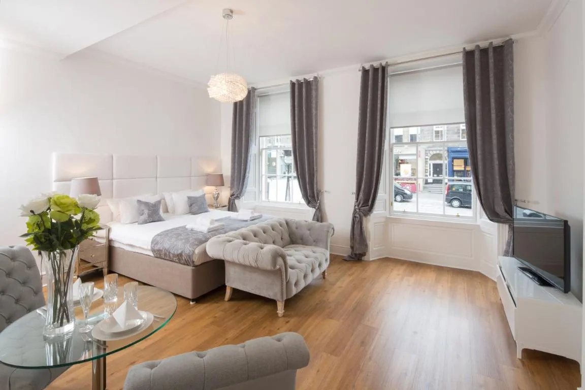 Image of Edinburgh Castle Apartments