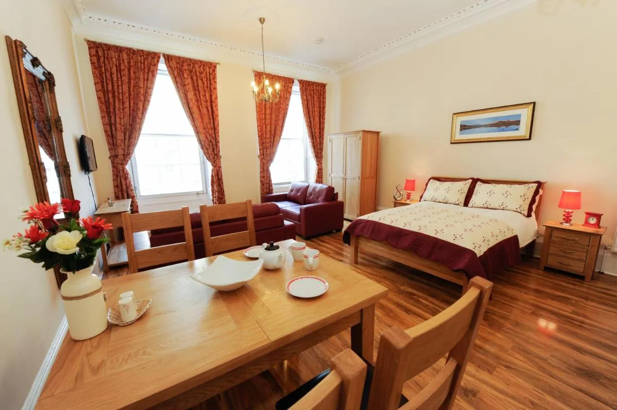 Image 6 of Edinburgh City Suites