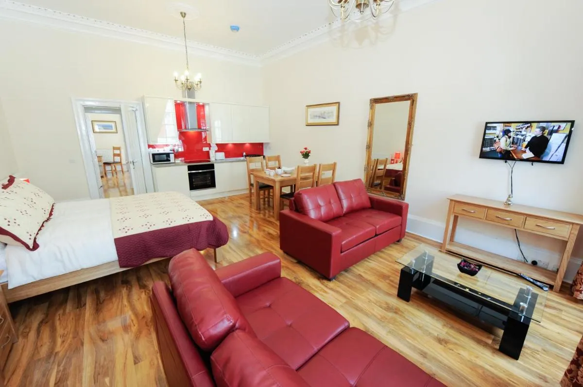 Image 2 of Edinburgh City Suites