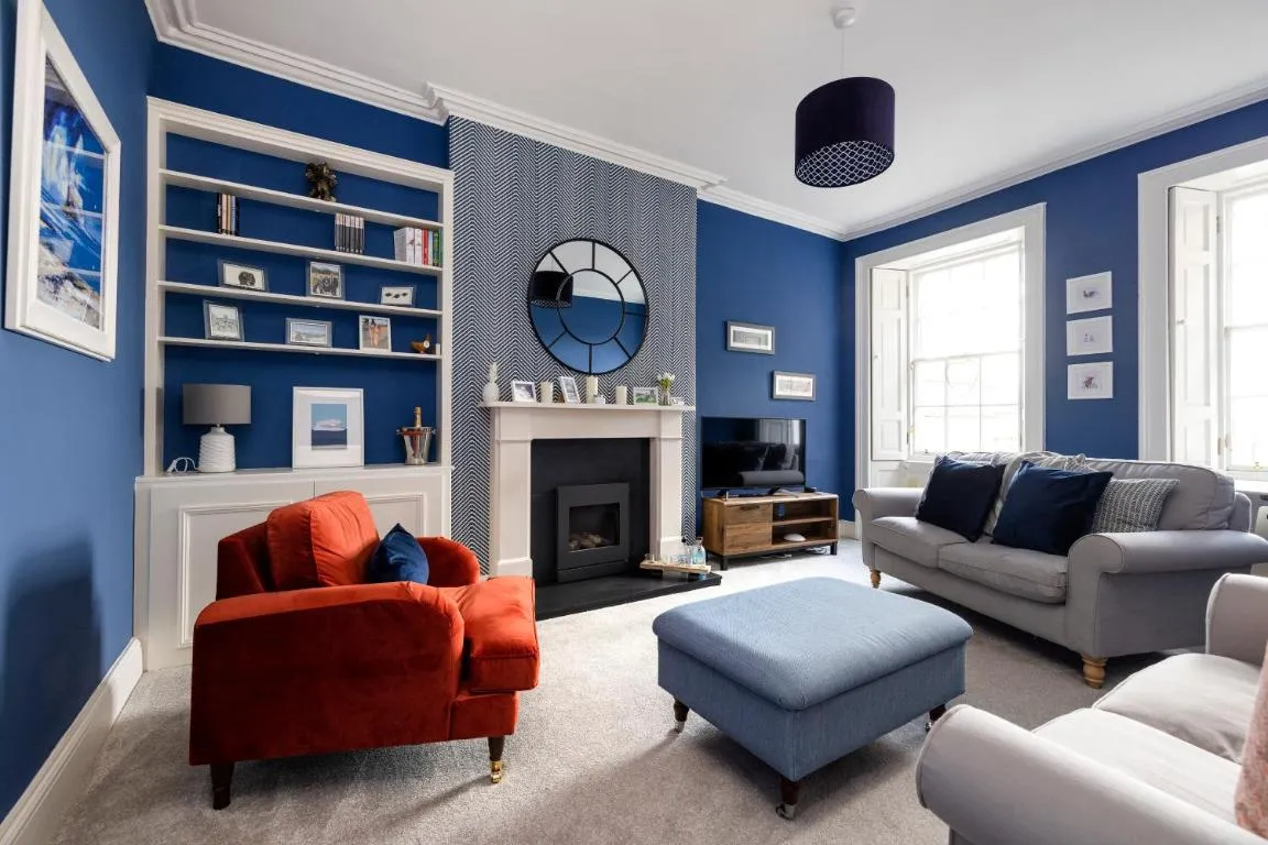 Image of Elegant 2-bedroom Apartment in Edinburgh City Centre