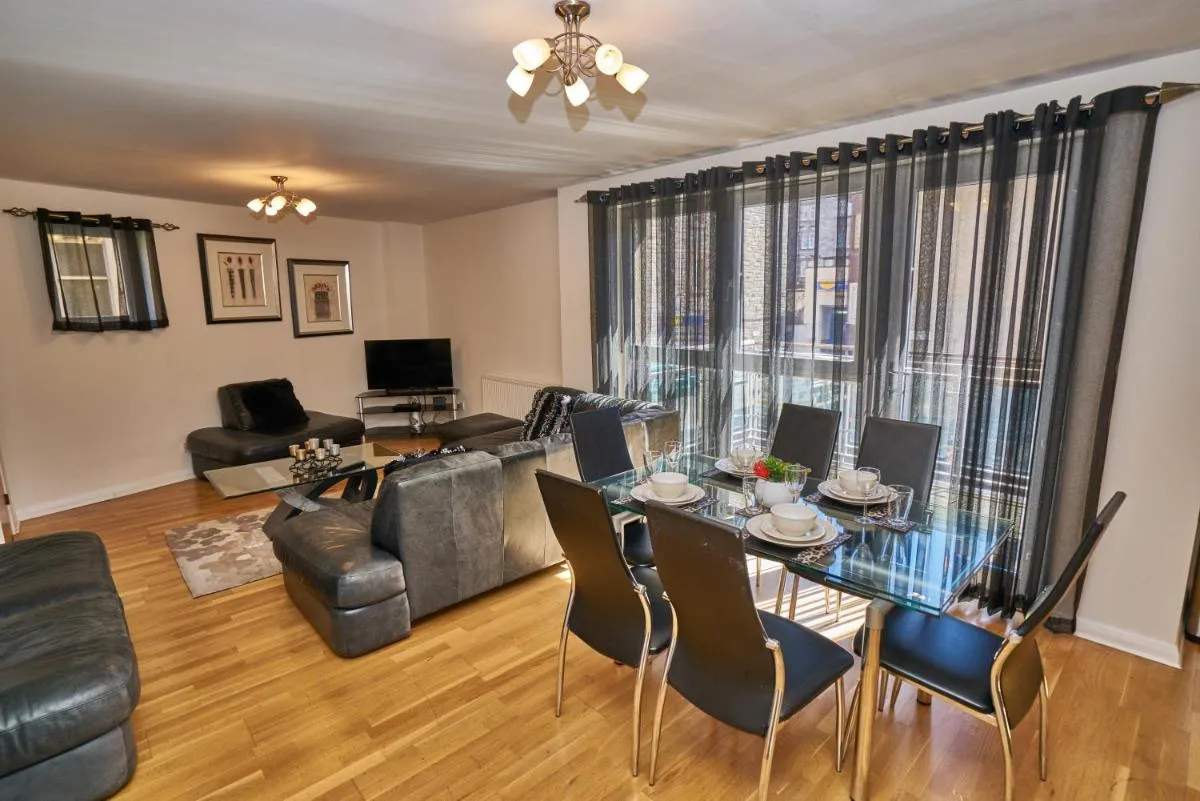 Image 3 of Fountainbridge Residence