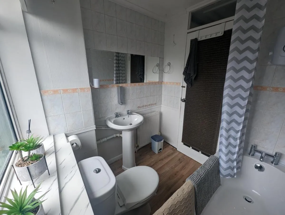 Image 2 of Gorgeous Full Home in Edinburgh