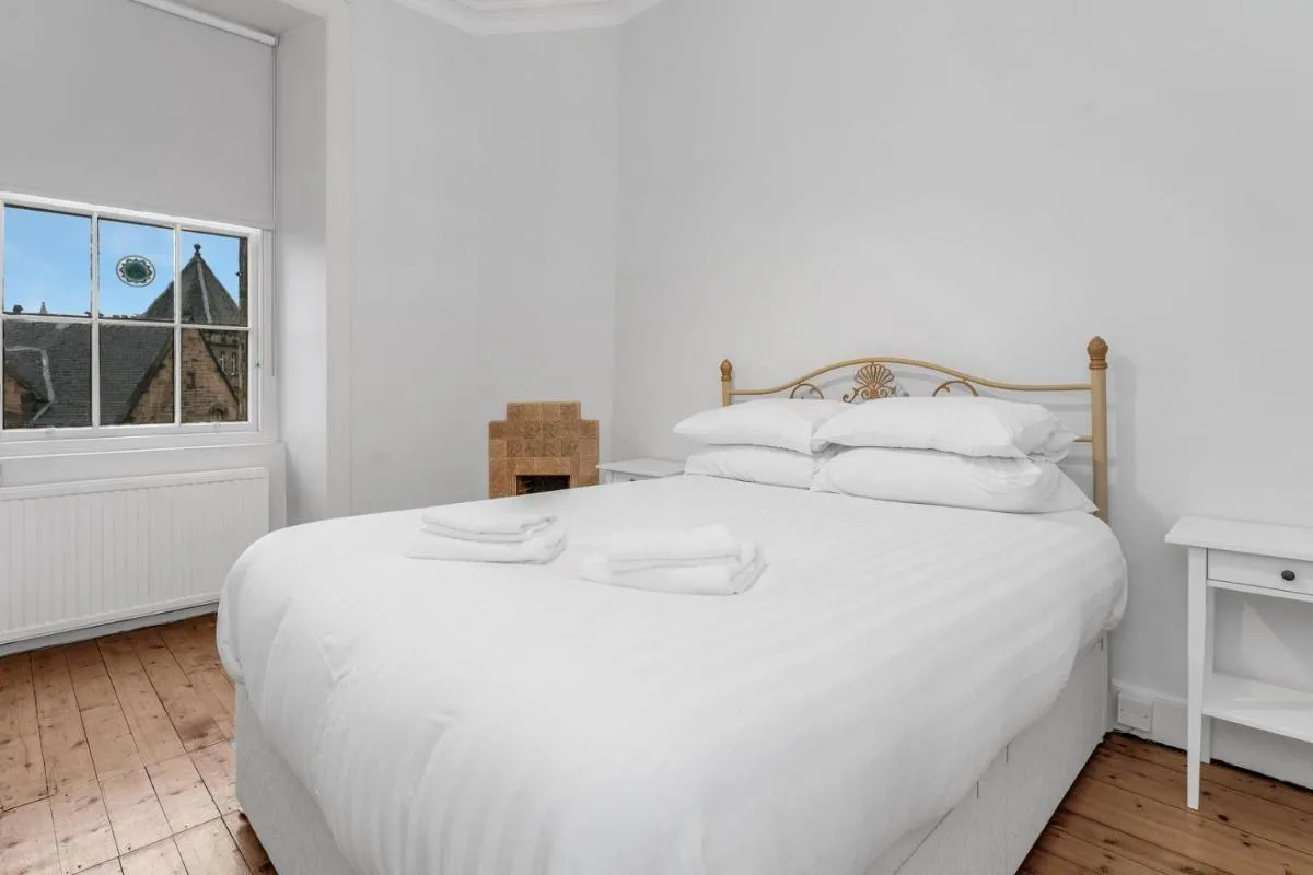 Image 1 of GuestReady – Serenity Flat near St. James Centre