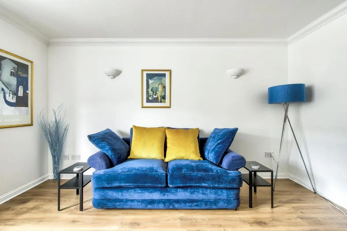 Image 5 of GuestReady – Stylish Apt w/ Parking near Edinburgh