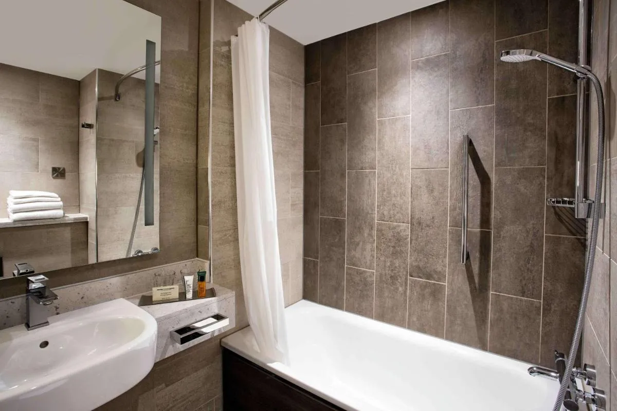 Image 2 of Hilton Edinburgh Carlton
