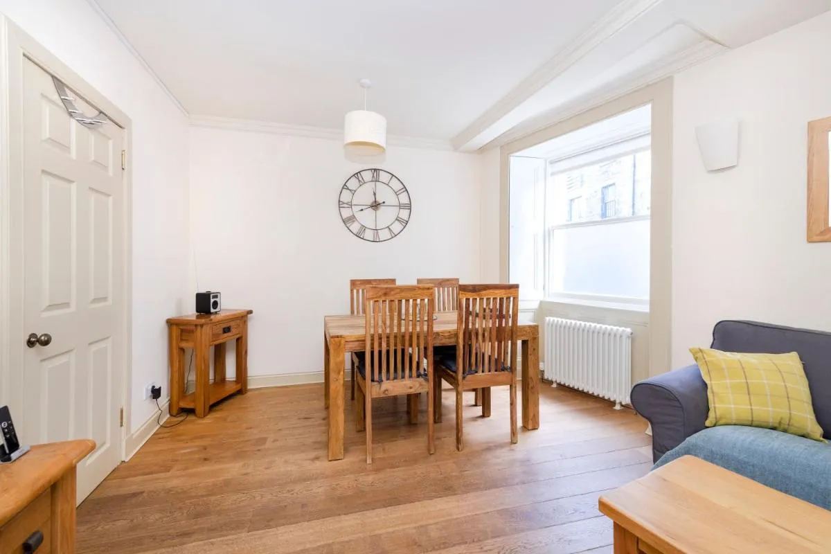 Image 6 of JOIVY Charming 2-bed house with Courtyard