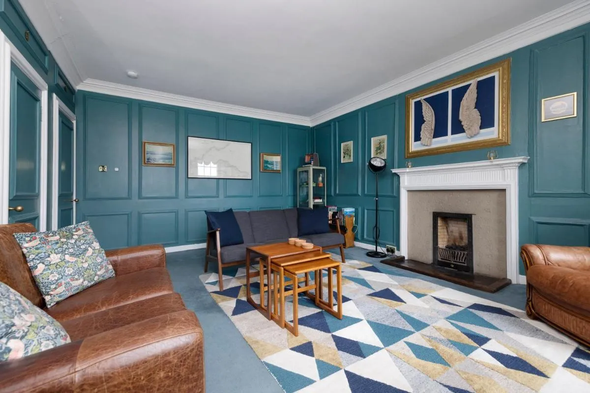 Image 6 of JOIVY Eclectic & Design Led 3BR apt near Edinburgh Castle