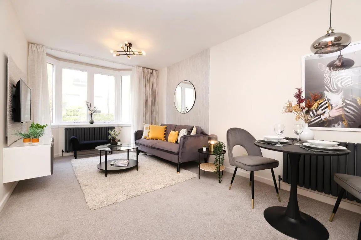 Image of JOIVY Gorgeous & Vibrant 1BR flat near Princes Street