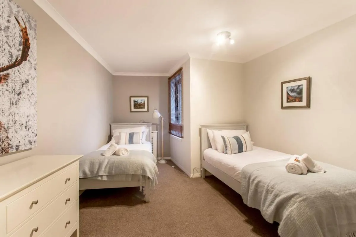 Image 6 of JOIVY Historic City Centre Apt with Free Secure Parking – No SUVs