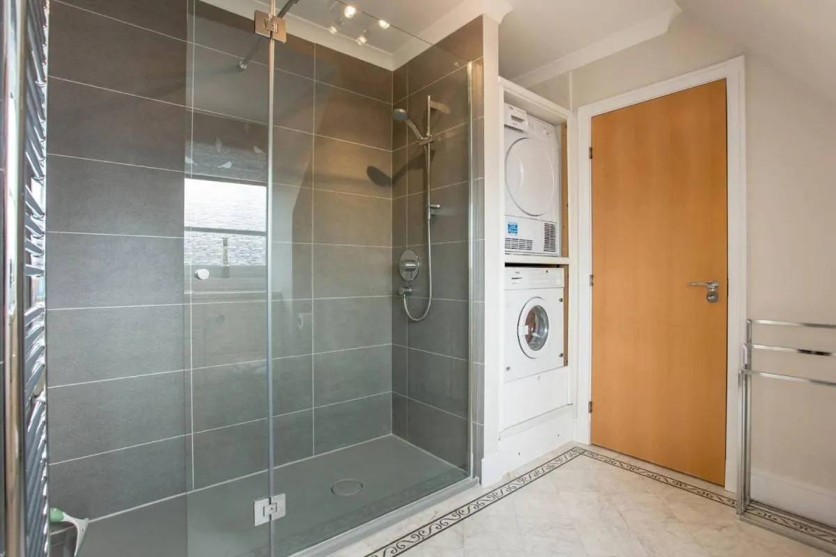 Image 2 of JOIVY Homely Apartment near Leith Walk