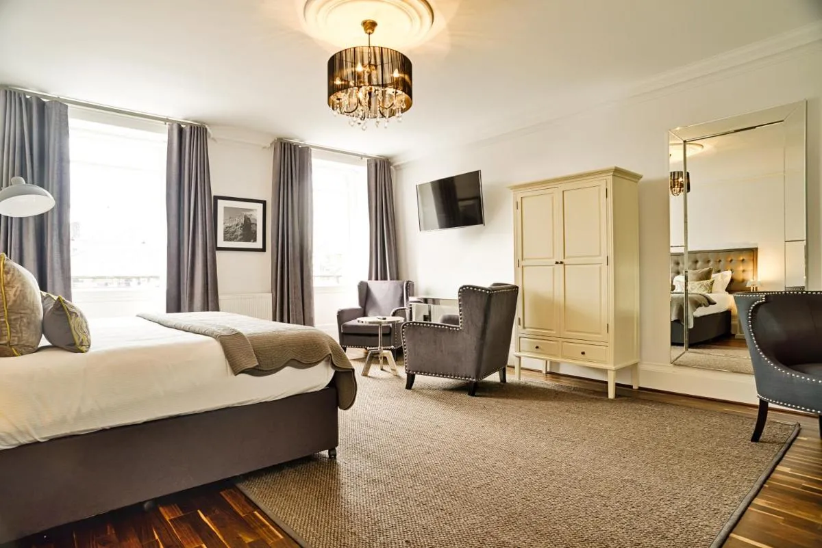 Image 1 of JOIVY Luxury 2 and 3 bed flats on Historic George Street