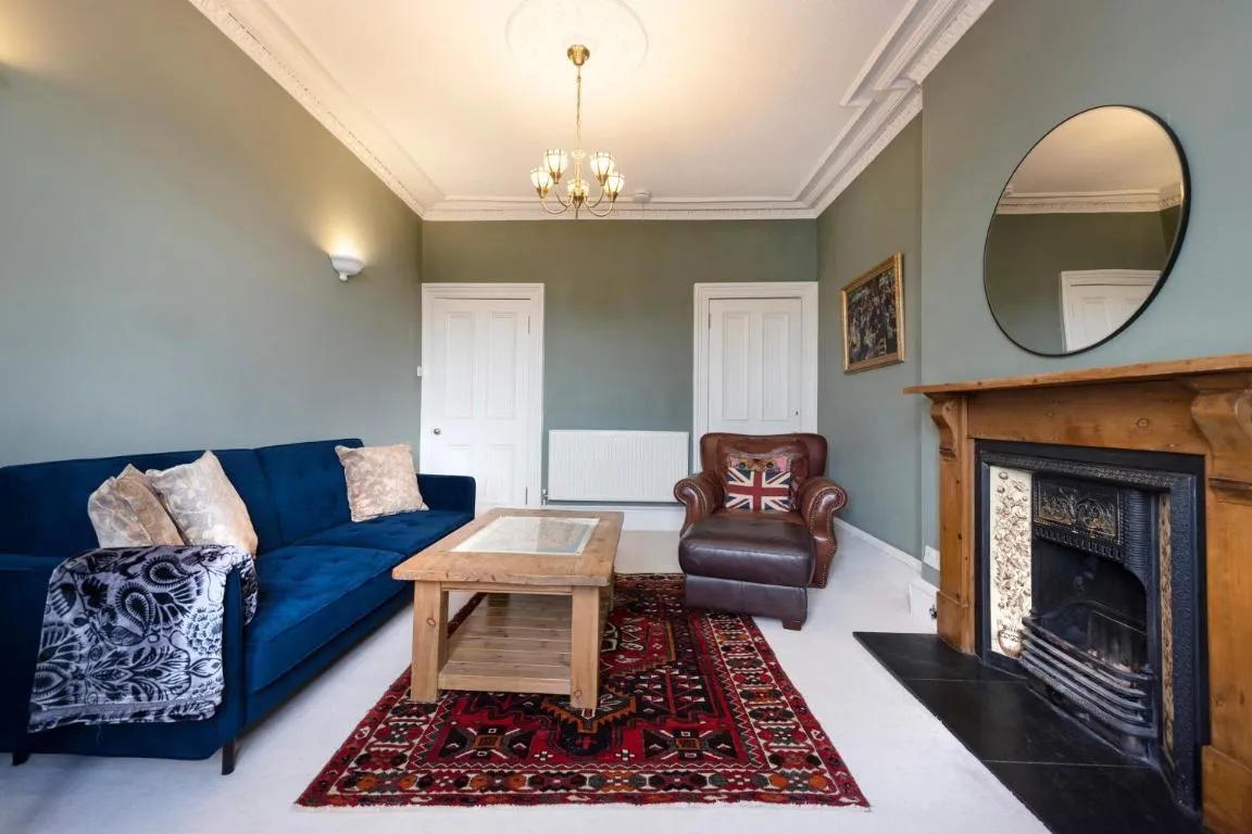 Image of JOIVY Old Town 1-Bed Apartment with Stunning Views