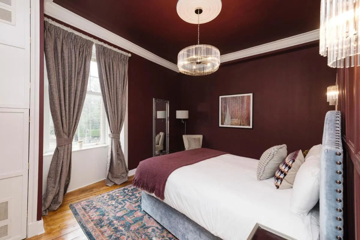 Image 2 of JOIVY Stylish 2-bed Flat Near Calton Hill