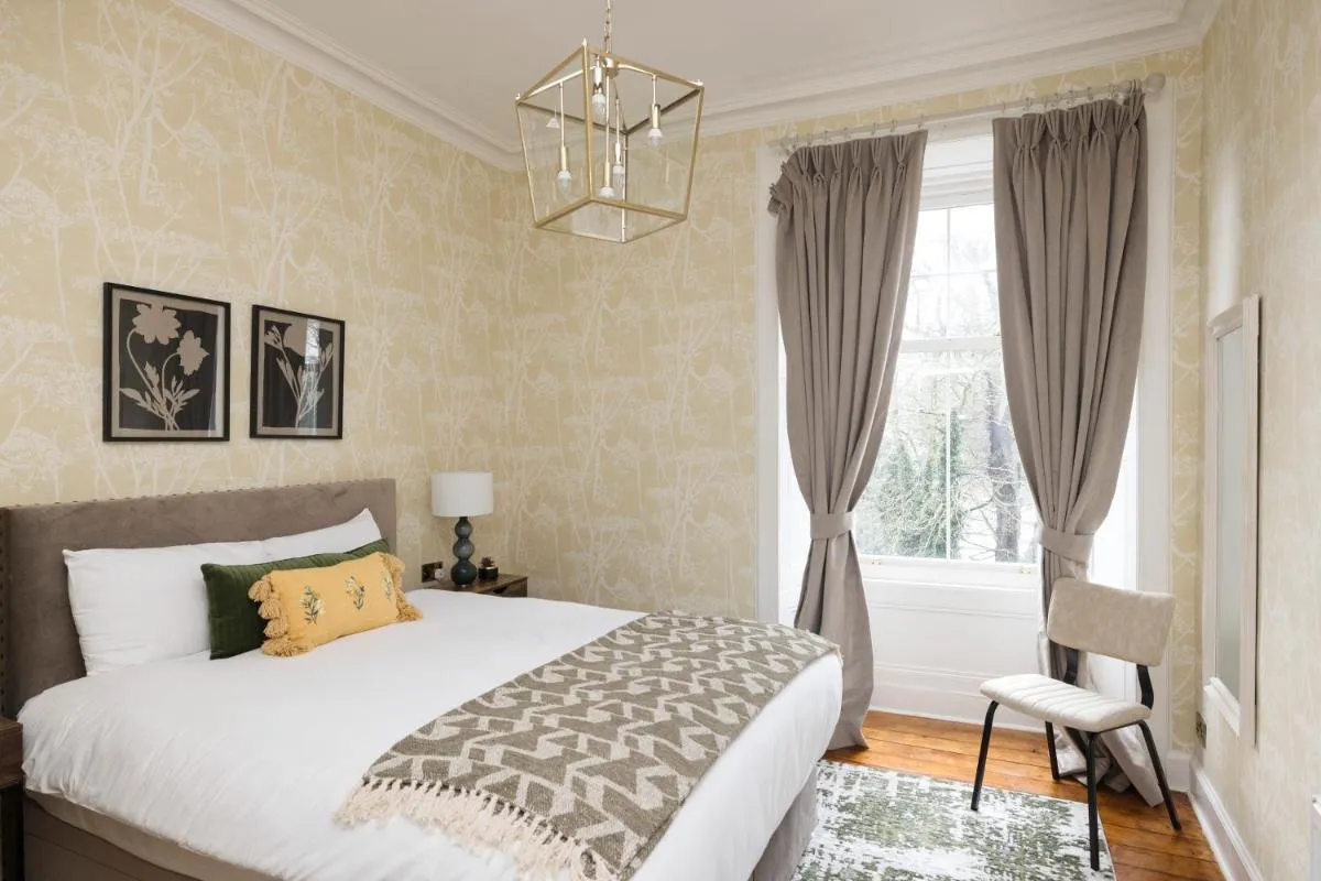 Image 3 of JOIVY Stylish 2-bed Flat Near Calton Hill