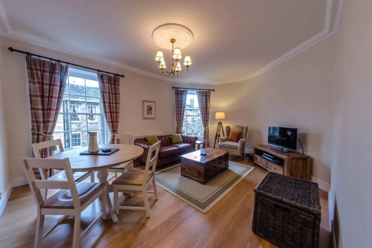 Image 4 of JOIVY Stylish Apartment in Trendy New Town Location