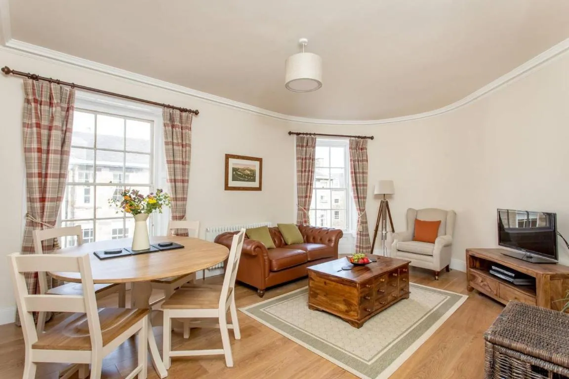 Image of JOIVY Stylish Apartment in Trendy New Town Location