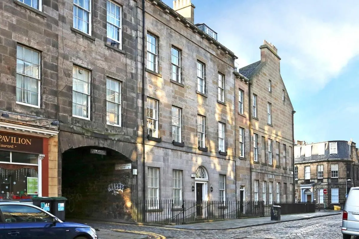 Image 5 of JOIVY Vibrant 2 Bedroom Apartment in City Centre