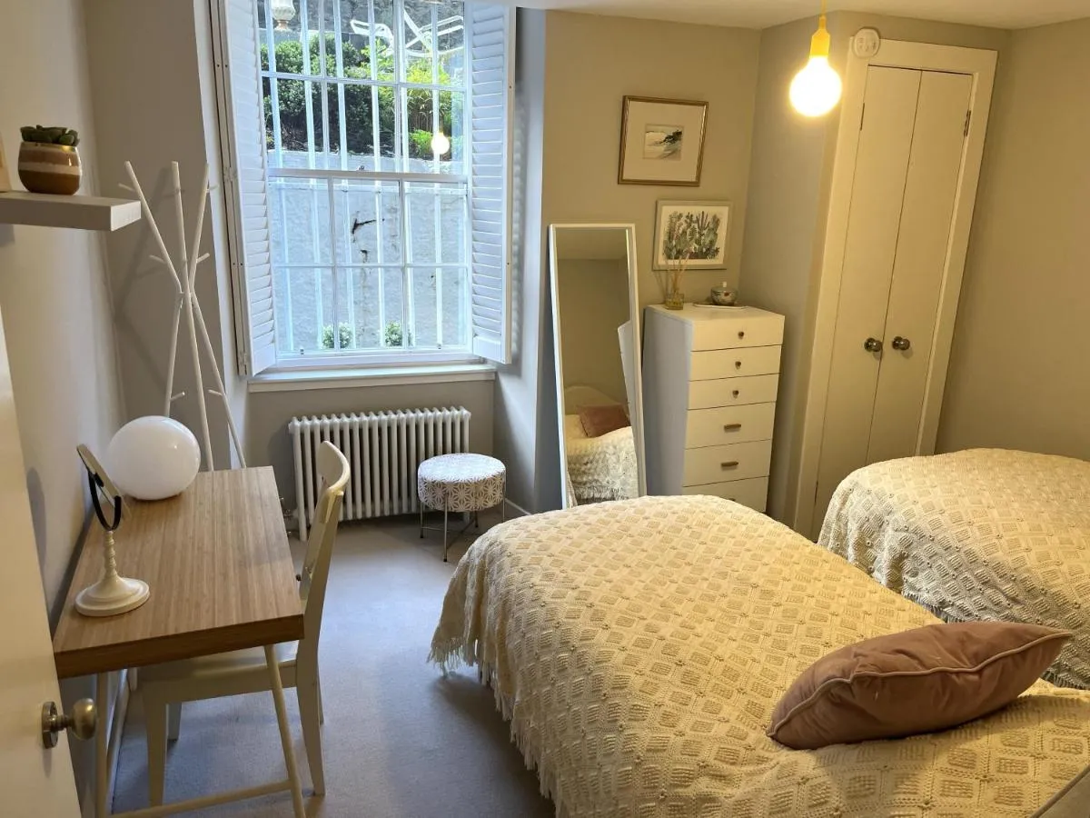 Image 1 of JOIVY Vibrant 2 Bedroom Apartment in City Centre