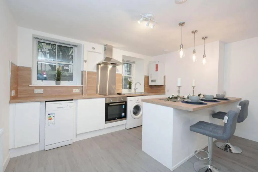 Image 6 of Jewel of Royal Mile Apartment