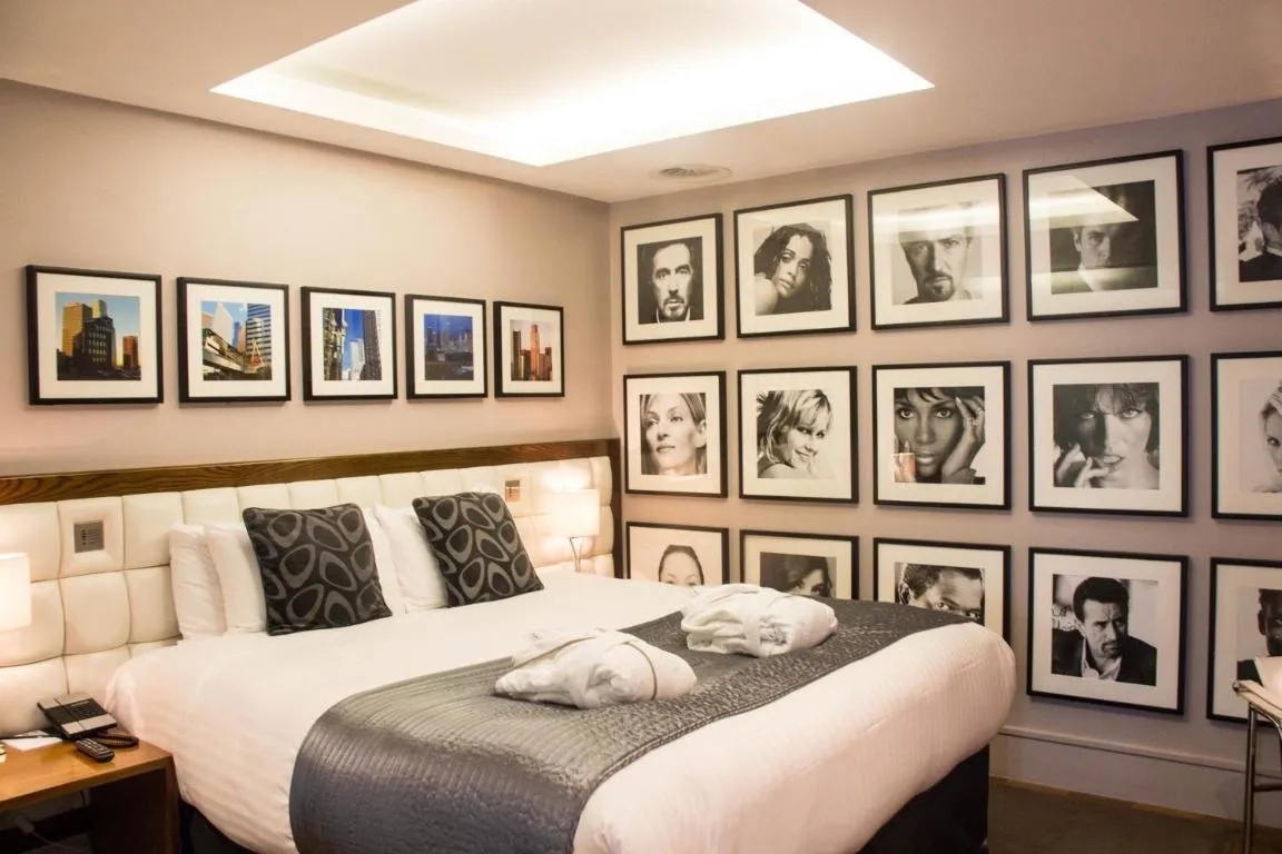 Image of Le Monde Hotel