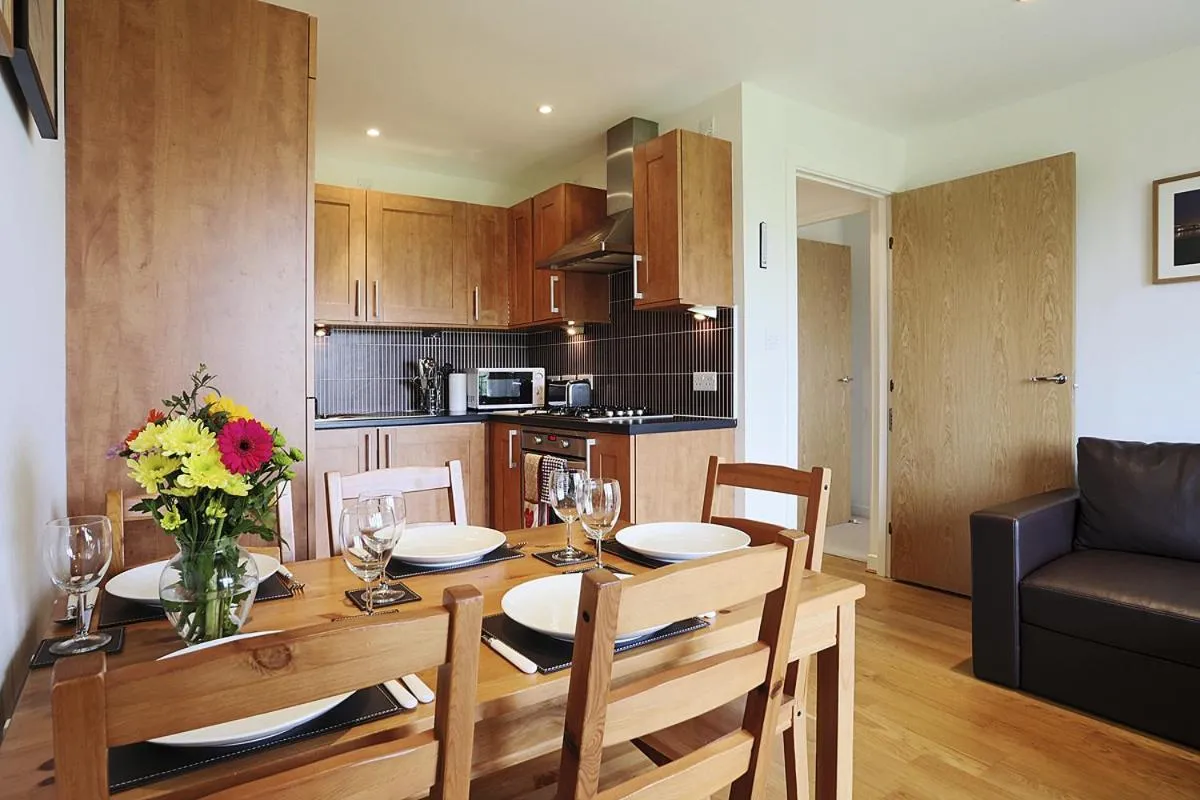 Image 3 of Lochend Park View Apartment