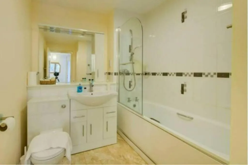 Image 2 of Lovely 2 BDR apartment in Dalry / near Haymarket