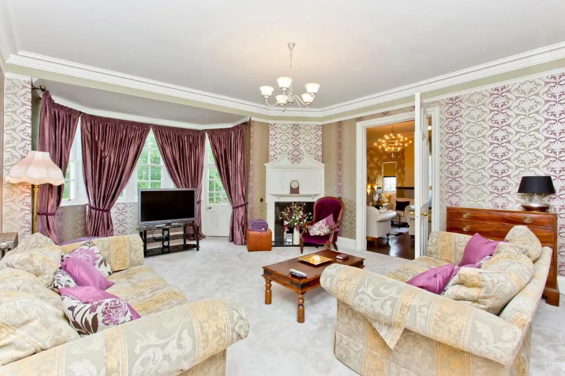 Image of Luxury 3-Bedroom Apartment with Stunning Views at Ramsay Garden